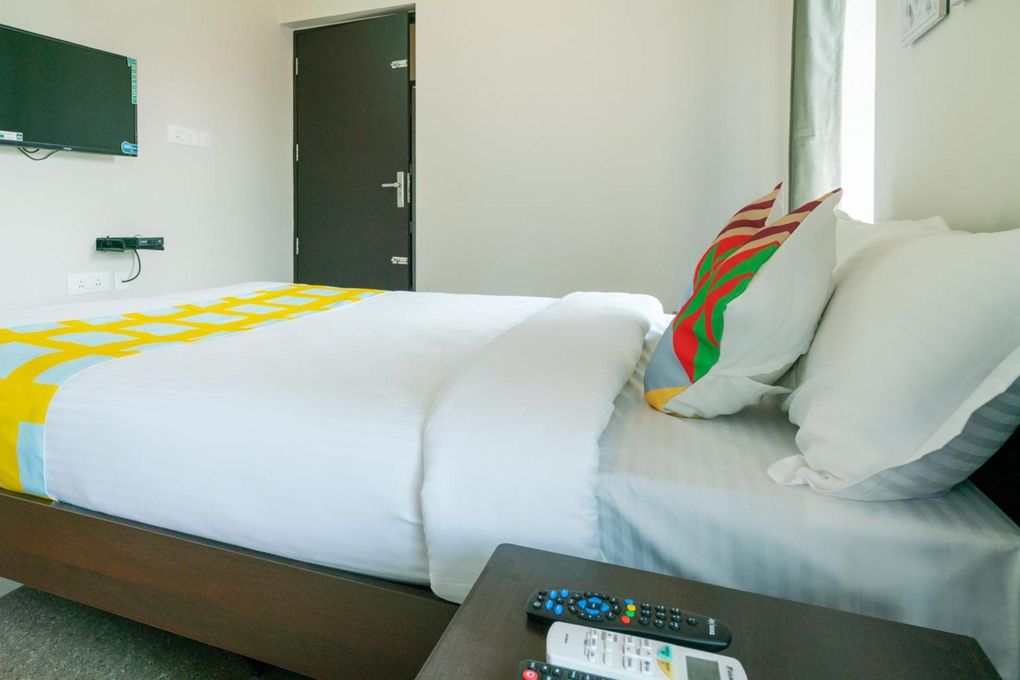 Super Hotel O Elegant Kings Park Residency Tripunithura Exterior foto