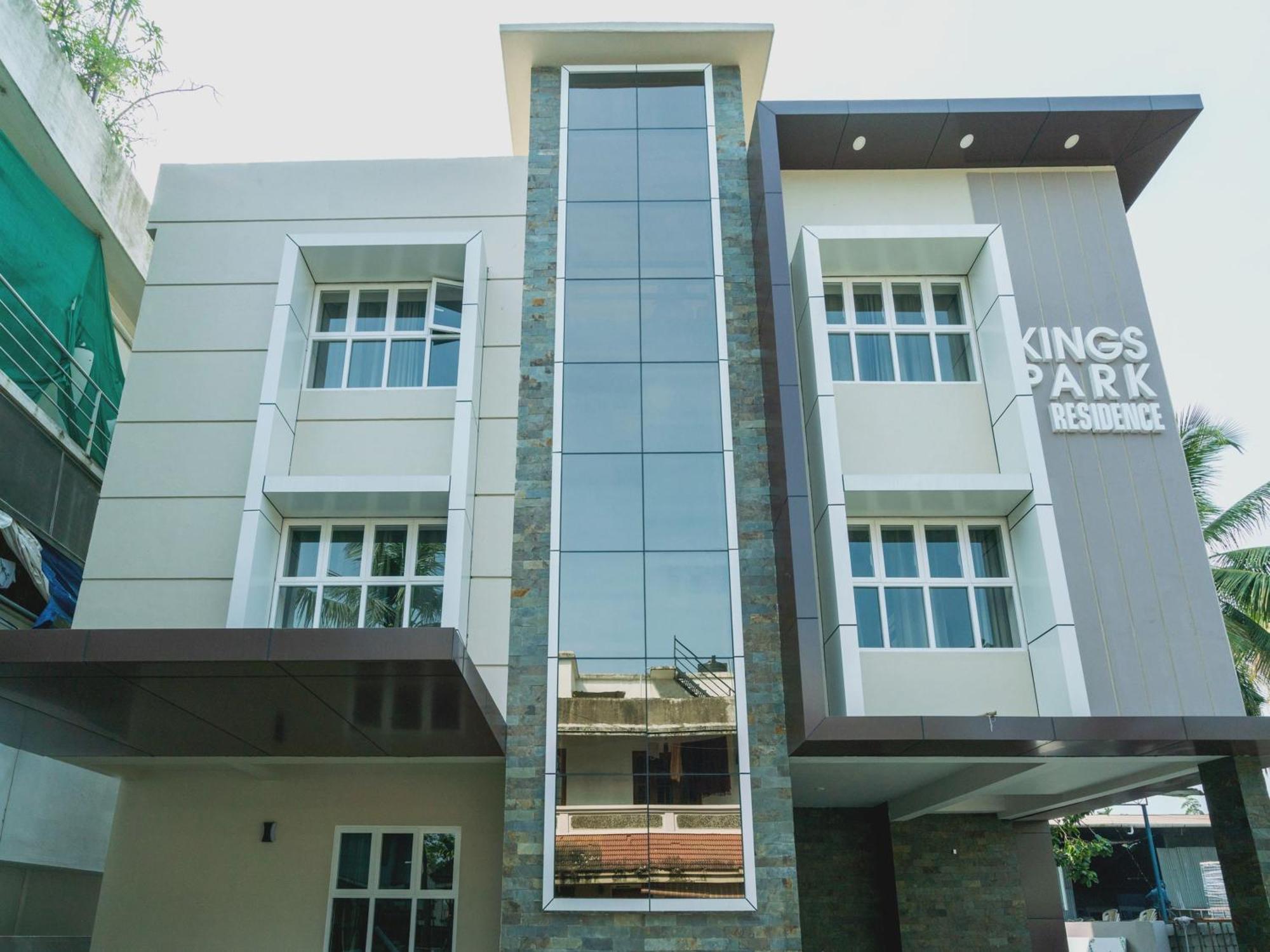 Super Hotel O Elegant Kings Park Residency Tripunithura Exterior foto